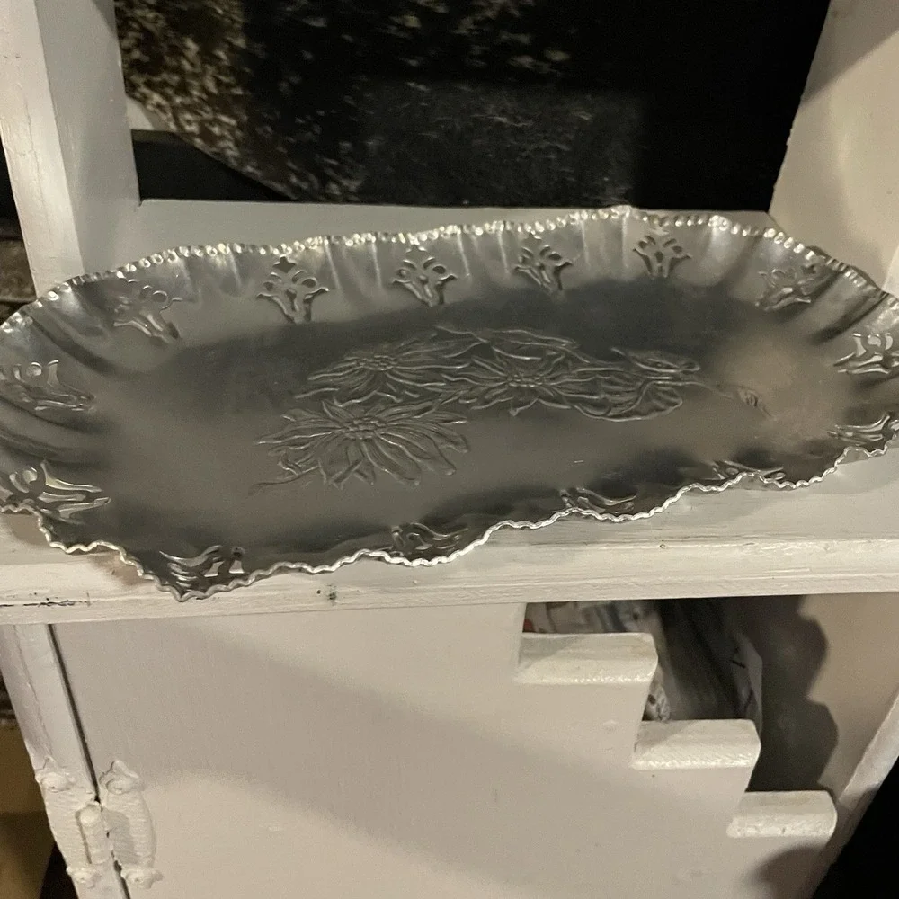 Hand Hammered Aluminum Sunflower Ruffled Tray 1716‎ Farber  & Shlevin Vtg